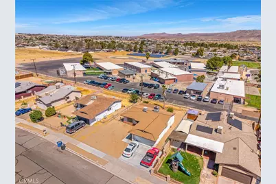 1933 Forane, Barstow, CA 92311 - Photo 38