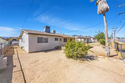 1933 Forane, Barstow, CA 92311 - Photo 28