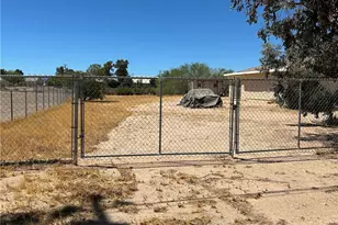 17035 Deodar, Hesperia, CA 92345 - Photo 20