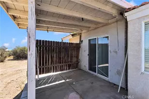 9352 Cedar St, Oak Hills, CA 92344 - Photo 50