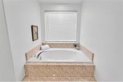 9352 Cedar Street, Oak Hills, CA 92344 - Photo 46