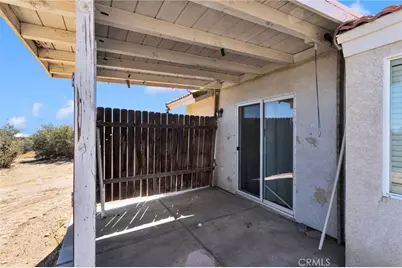 9352 Cedar Street, Oak Hills, CA 92344 - Photo 52