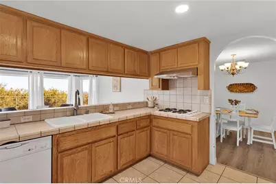 9352 Cedar Street, Oak Hills, CA 92344 - Photo 22