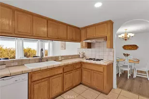 9352 Cedar St, Oak Hills, CA 92344 - Photo 22