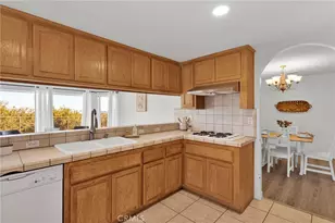 9352 Cedar St, Oak Hills, CA 92344 - Photo 20