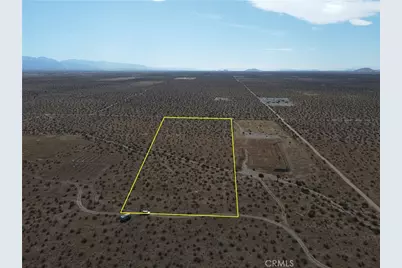 2 Wilson Ranch Rd, Adelanto, CA 92301 - Photo 2