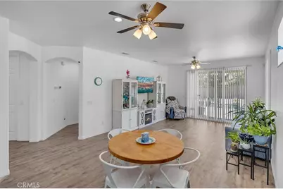 11122 Avonlea Road, Apple Valley, CA 92308 - Photo 16