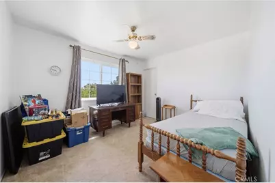 11998 Omak Road, Apple Valley, CA 92308 - Photo 18