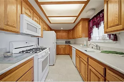 11998 Omak Road, Apple Valley, CA 92308 - Photo 8