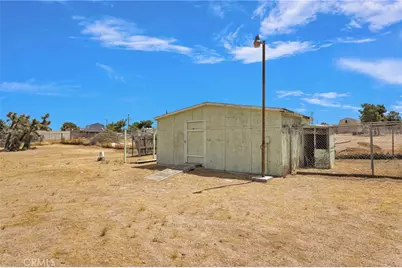 9283 Atsina, Phelan, CA 92371 - Photo 38