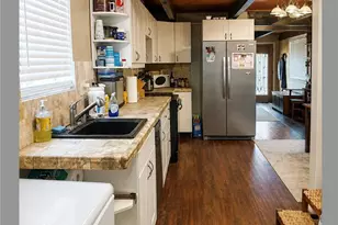 548 Riverside, Sugarloaf, CA 92386 - Photo 2