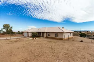 8605 Cantel Ct, Oak Hills, CA 92344 - Photo 10