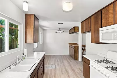 828 E Highland Avenue, Redlands, CA 92374 - Photo 20
