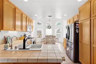 13240 Skiomah, Apple Valley, CA 92308 - Photo 6
