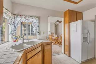 12980 Autumnwood, Victorville, CA 92395 - Photo 14