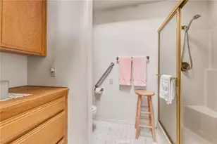 12980 Autumnwood, Victorville, CA 92395 - Photo 20