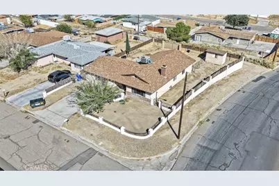 25550 Dayton, Barstow, CA 92311 - Photo 2