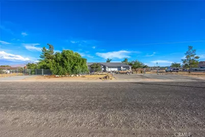 17821 Mauna Loa, Hesperia, CA 92345 - Photo 4