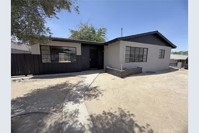 320 Frances, Barstow, CA 92311 - Photo 1