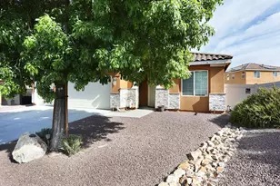 14410 Chumash Pl, Victorville, CA 92394 - Photo 4