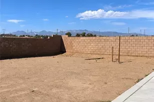 13787 Emery, Victorville, CA 92392 - Photo 18