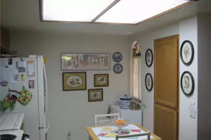 19109 Arthur, Apple Valley, CA 92308 - Photo 6