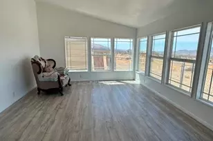 31616 Emerald Rd, Lucerne Valley, CA 92356 - Photo 8