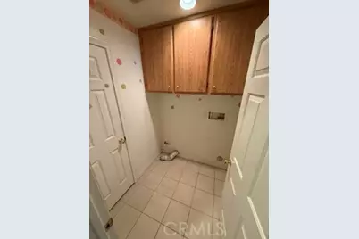 16034 Holly Brook Ln, Victorville, CA 92395 - Photo 14