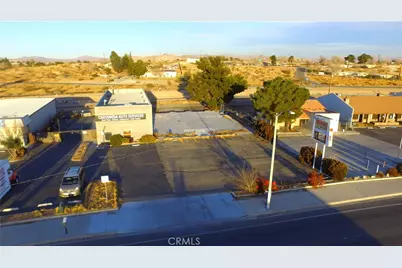 15663 Village Drive, Victorville, CA 92394 - Photo 16