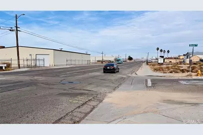 34530 Birch Road, Barstow, CA 92311 - Photo 22