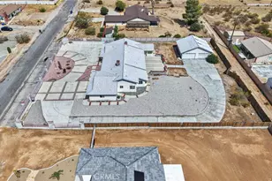 19311 Roanoke Rd, Apple Valley, CA 92307 - Photo 4
