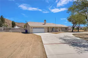 17025 Candlewood Rd, Apple Valley, CA 92307 - Photo 8