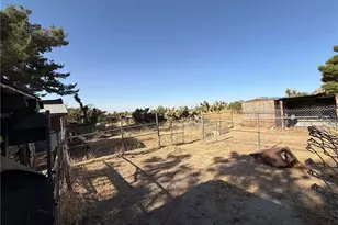 10623 1&2 Desert View, Pinon Hills, CA 92372 - Photo 20
