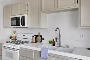 14082 Gale Dr, Victorville, CA 92394 - Photo 14