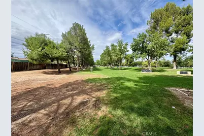 13962 Riviera, Victorville, CA 92395 - Photo 48