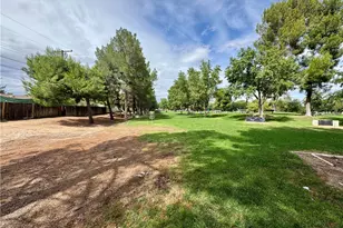 13962 Riviera, Victorville, CA 92395 - Photo 48