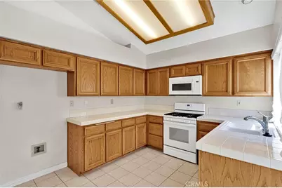 11545 Mountain Meadow, Apple Valley, CA 92308 - Photo 20