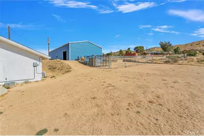 9356 Bonita Vista, Apple Valley, CA 92308 - Photo 64