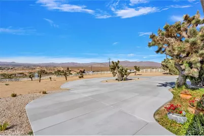 9356 Bonita Vista, Apple Valley, CA 92308 - Photo 60
