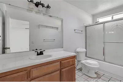 12855 Candlewick Lane, Victorville, CA 92395 - Photo 20