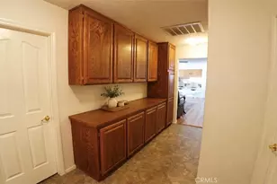 18296 Fairburn, Hesperia, CA 92345 - Photo 36