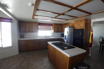 18296 Fairburn, Hesperia, CA 92345 - Photo 16