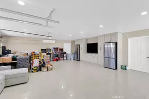 10525 Sage St, Oak Hills, CA 92344 - Photo 22