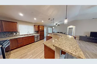 10882 Malgosa, Apple Valley, CA 92308 - Photo 16