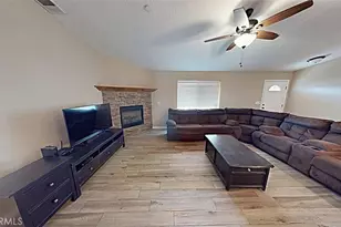 10882 Malgosa, Apple Valley, CA 92308 - Photo 8
