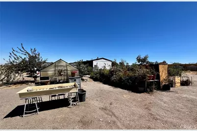 3875 Rancho, Phelan, CA 92371 - Photo 16