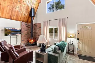 550 Pine Ln, Sugarloaf, CA 92386 - Photo 4