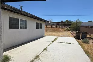 25515 Cheryle, Barstow, CA 92311 - Photo 6