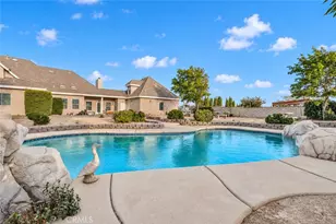 8250 Cataba, Oak Hills, CA 92344 - Photo 40