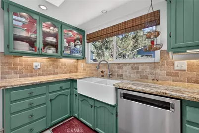 1902 Virginia, Wrightwood, CA 92397 - Photo 4